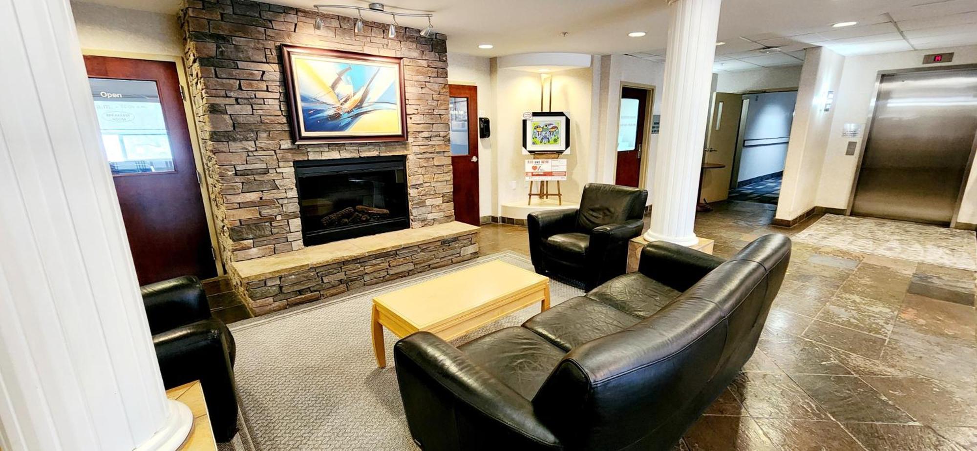 Park Hill Inn & Suite Red Deer Exterior photo